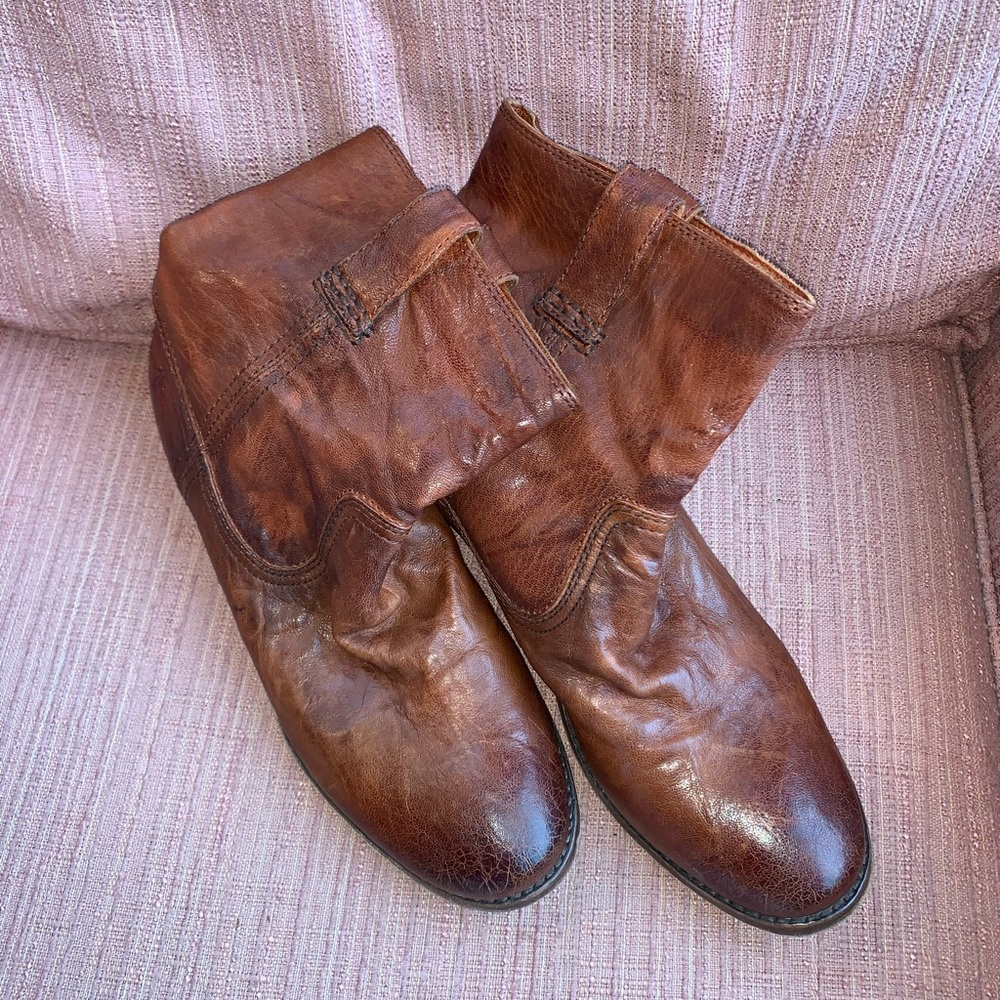 Brown/Redish Frye boots